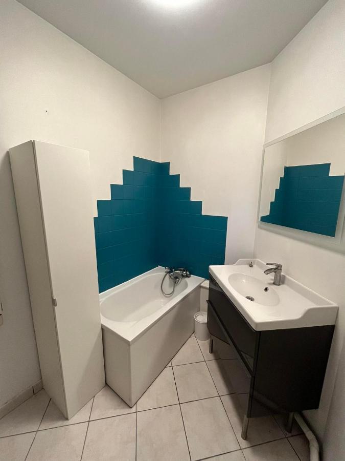 La Brique Rouge - Maison 66 M2 Avec 2 Chambres Lille Exteriör bild